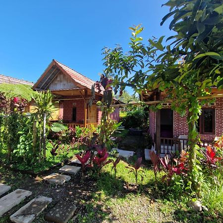 Ariel Bungalow Tetebatu Esterno foto